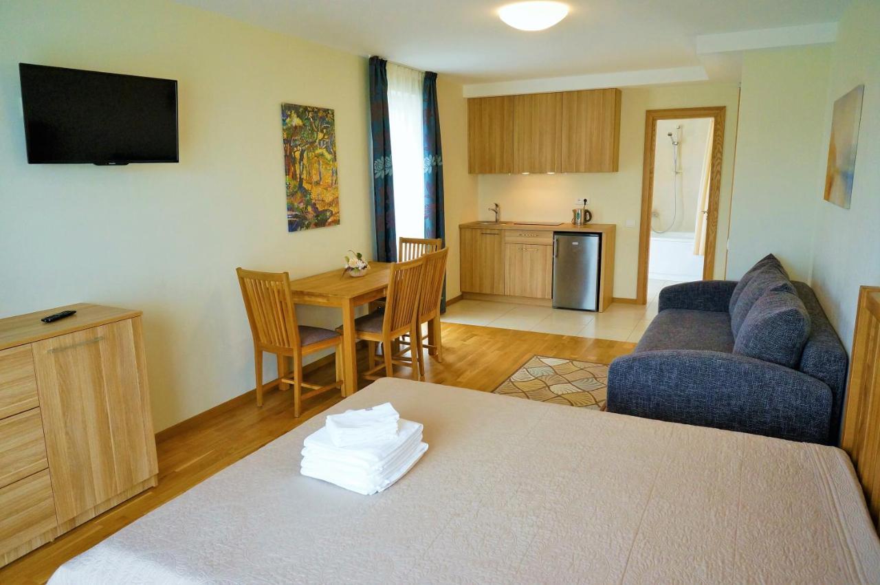 פלאנגה Smelio Vila Apartments מראה חיצוני תמונה